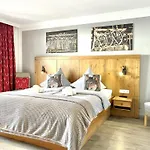Bergsonne B15 Montana Haus *